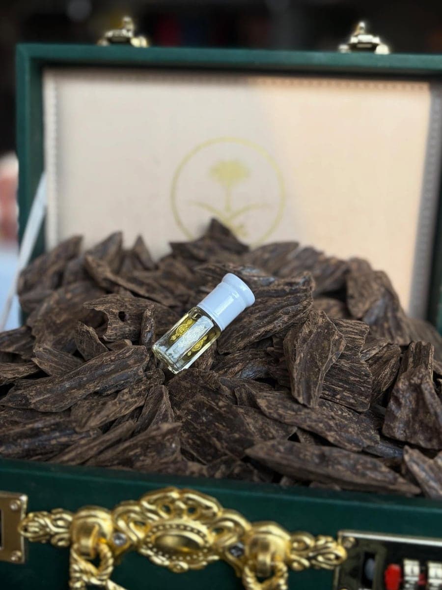 العود الفاخر
